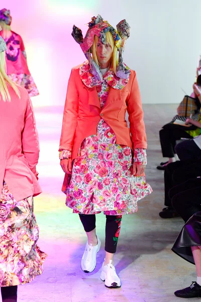Look 35